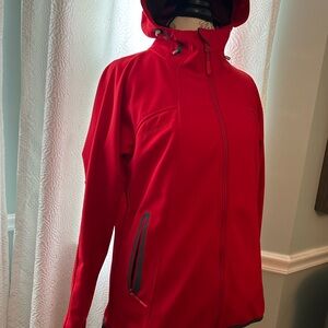 Brand New Women’s  Mammut Lightweight Jacket size Large